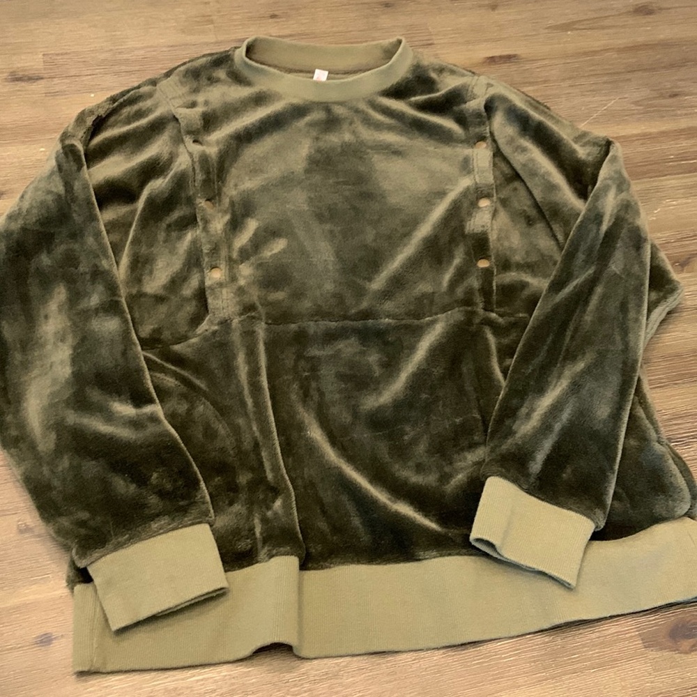 Latched Mama sweatshirt XL